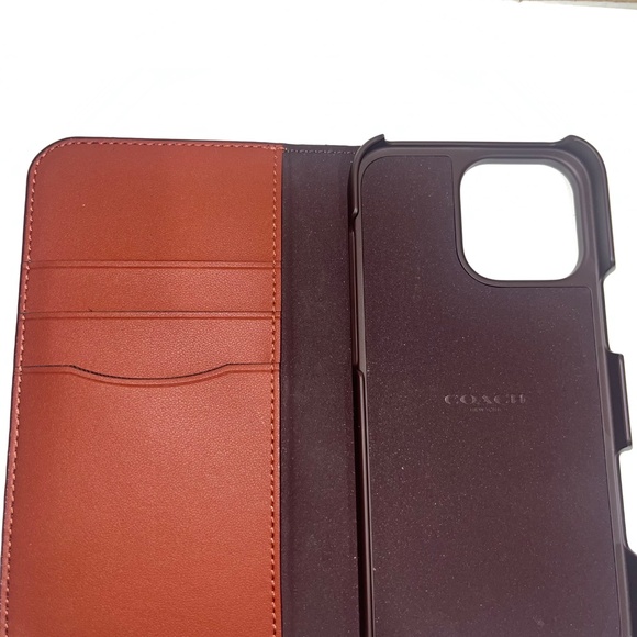 Coach Phone Folio 2024 iPhone Pro Max (Tan/Signature Canvas - Picture 3 of 3